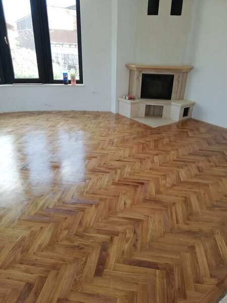 Servicii profesionale pentru pardoseli si lemn masiv,